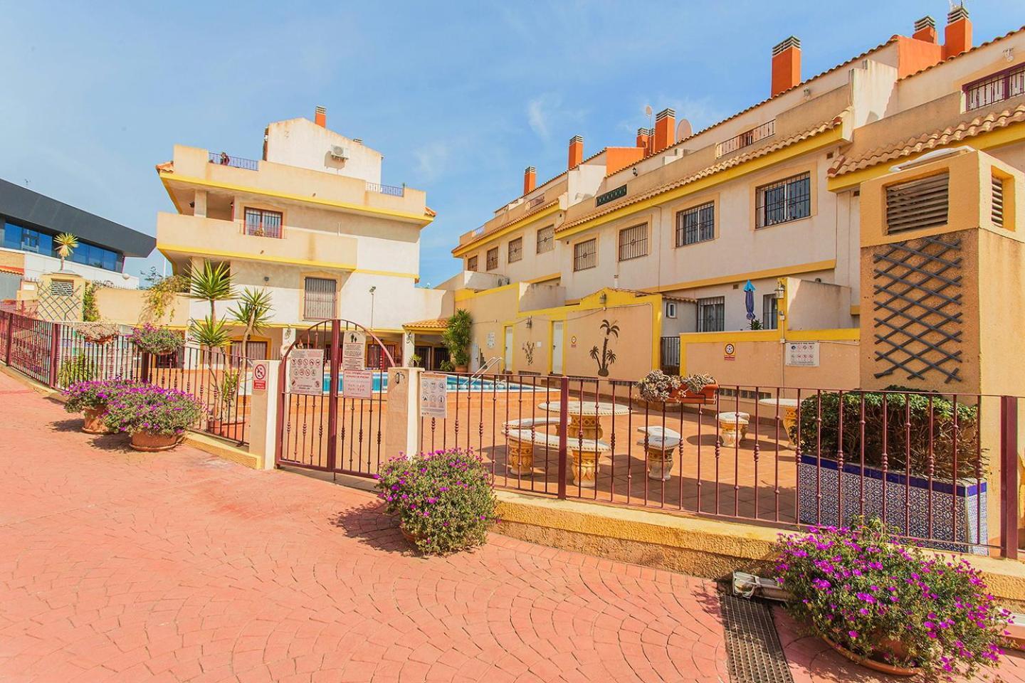 236 Sunny Duplex -Alicante Holiday أوريويلا المظهر الخارجي الصورة